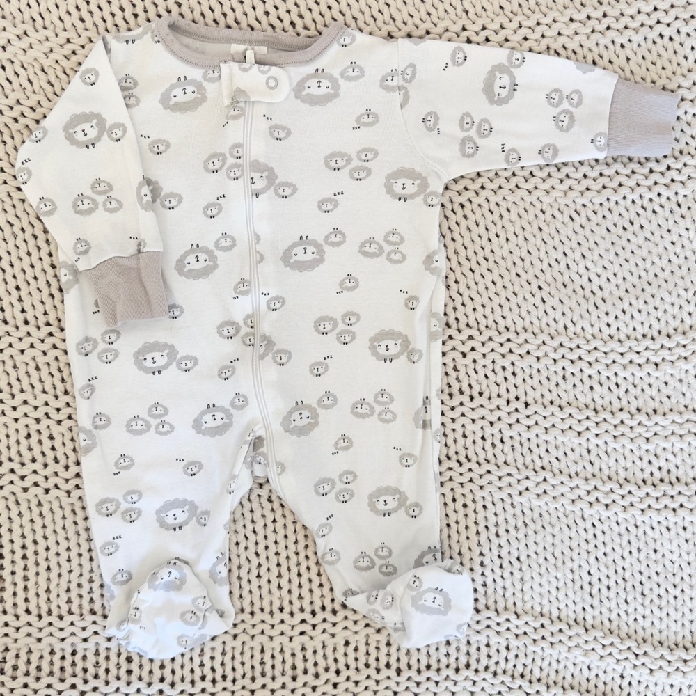 Gerber Baby Neutral Sheep Sleep & Play Footsie Size 0-3 Months